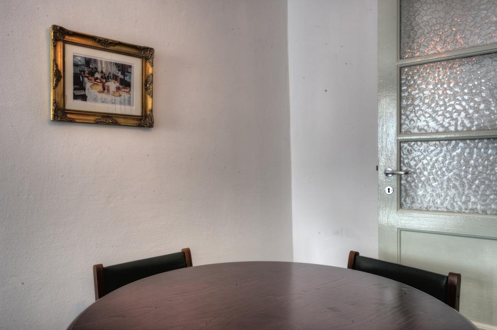 Stay Local In Alfama! Alice Central Home, Near River リスボン エクステリア 写真