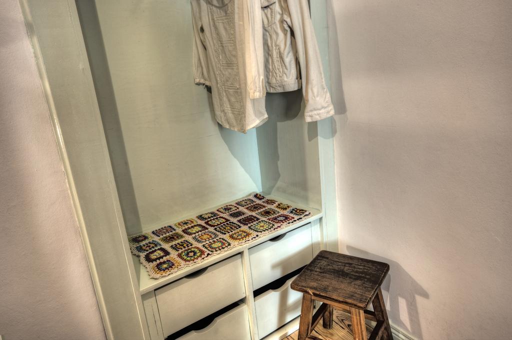 Stay Local In Alfama! Alice Central Home, Near River リスボン エクステリア 写真