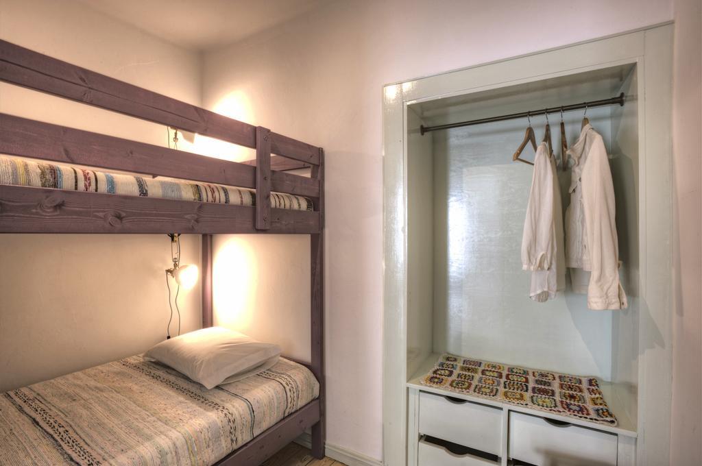 Stay Local In Alfama! Alice Central Home, Near River リスボン エクステリア 写真
